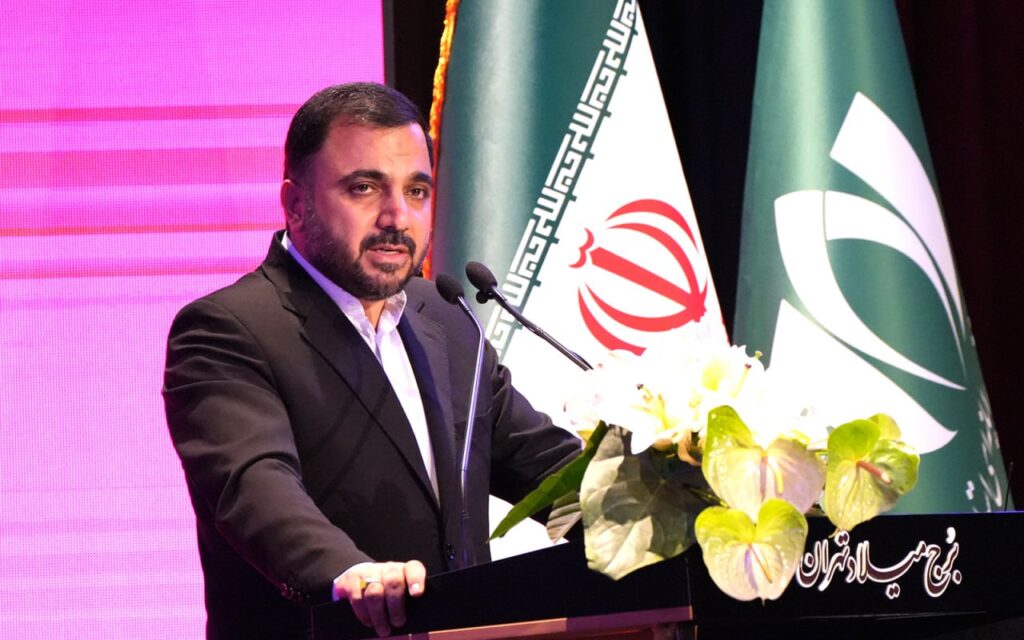 پیام ریاست جمهوری از زبان وزیر ارتباطات / اولویت دولت حمایت از کارآفرینان حوزه فناوری اطلاعات است