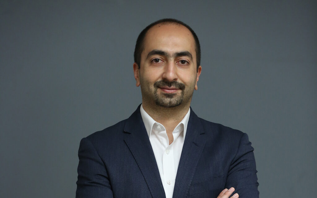 عماد قائنی، مدیرعامل مشاوره مدیریت ایلیا مطرح کرد / گسترش مهاجرت در حوزه‌های گوناگون